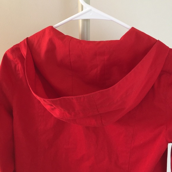 Lacoste | Hooded Red Raincoat Trench | Extra Small - Picture 4 of 4